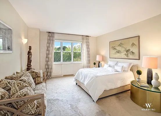 Sold by Warburg | media 20