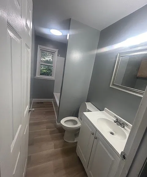 903 Richland St — Photo 2
