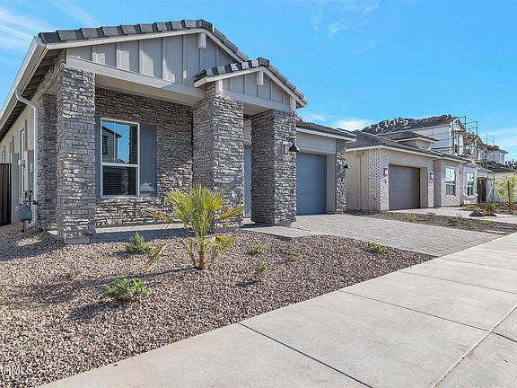 2nd image of 5023 E Shady Glen Ave