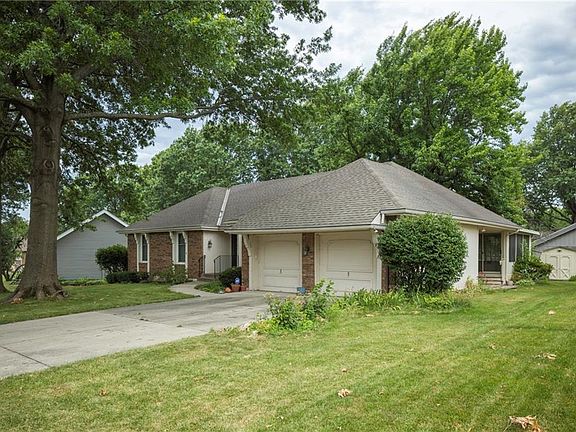 2nd image of 3702 NE Chapel Dr