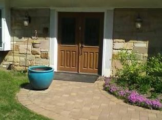 139 Sycamore Cir, Stony Brook, NY 11790