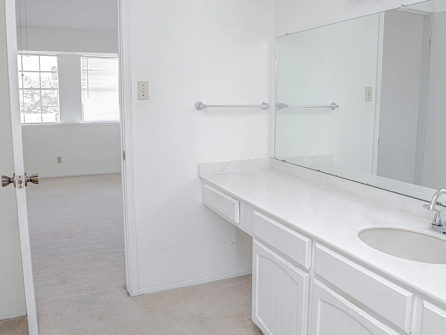 31 San Jacinto Drive - 31 San Jacinto Drive — Photo 2