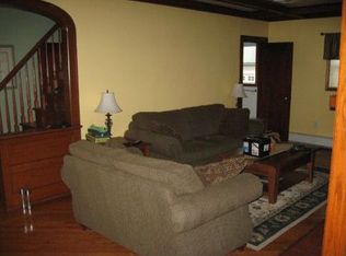 190 Bethpage Rd, Farmingdale, NY 11735