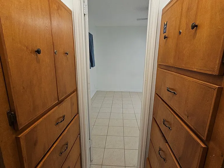 94 Laura Ln — Photo 14