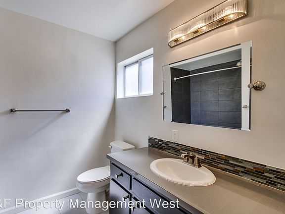 5th image of 4025 Arizona St APT 08