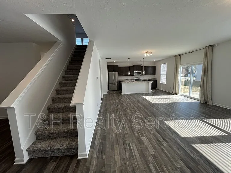 4801 Summerfield Dr — Photo 12