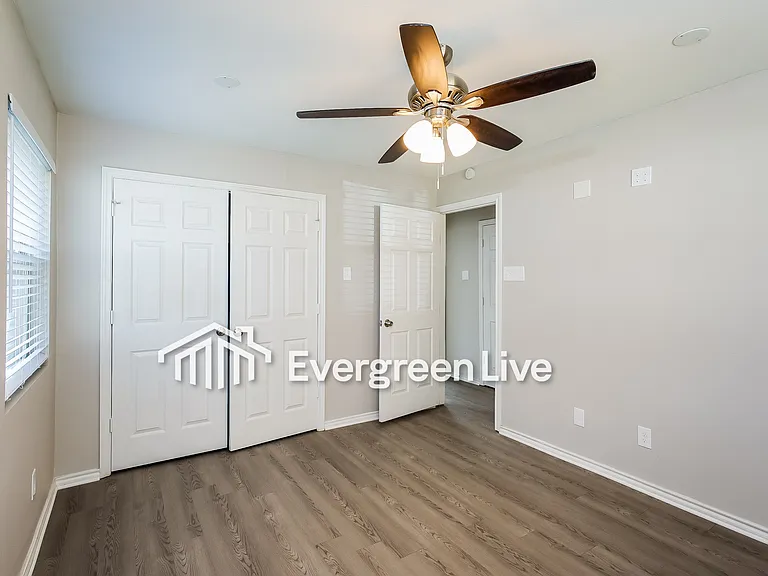 2940 Old North Rd — Photo 4