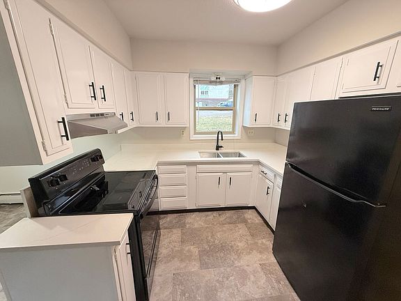 4th image of 301 W 18th St APT 1