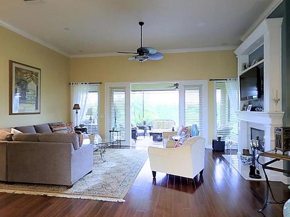 5th image of 111 Lemon Grove Dr