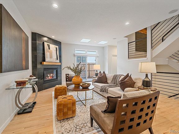 2nd image of 467 Harrison Street