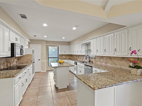 4th image of 6419 La Manga Dr