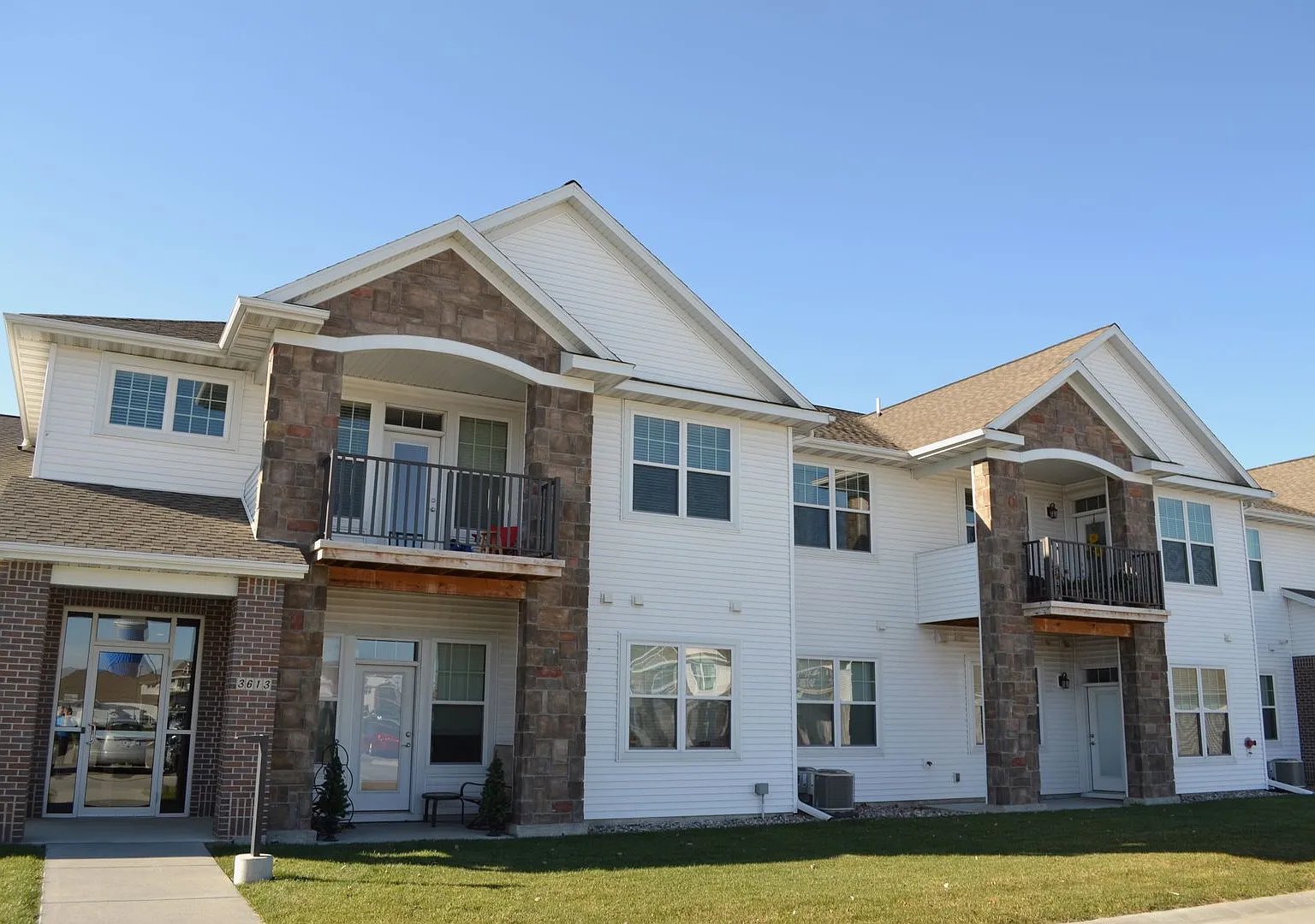 3613 Grayhawk Ave. — Photo 3