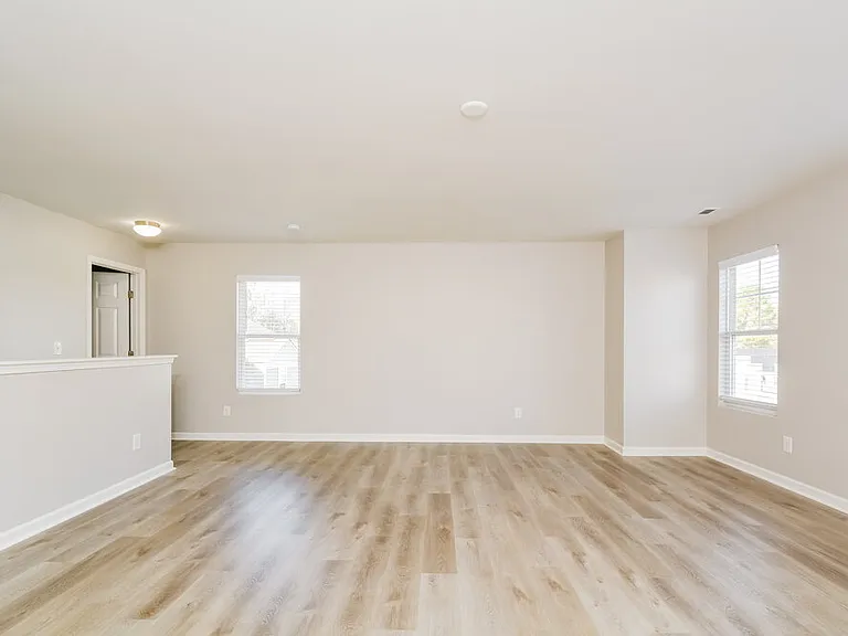 235 Chadford Pl — Photo 4