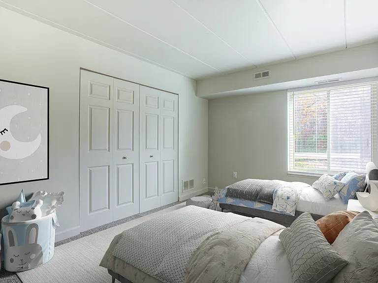 Windsor Woods Apartments — Photo 31