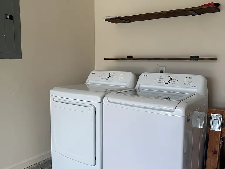 149 Aidan Ct — Photo 16