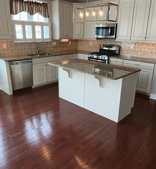 200 Gaston Ln — Photo 6