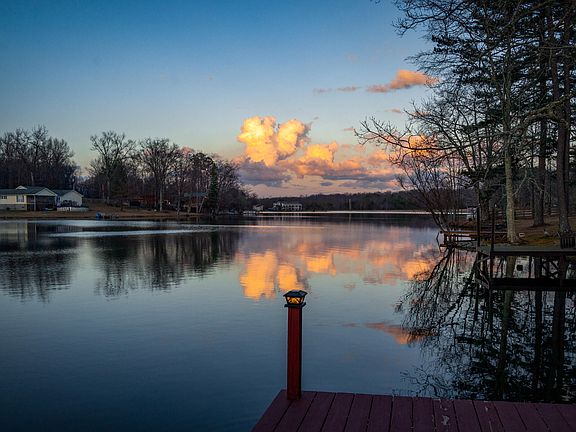 14th image of this home