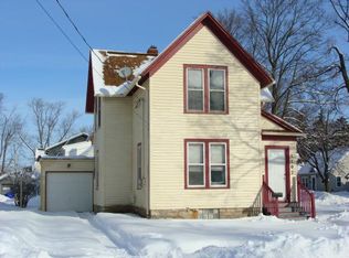 1102 W 8th St, Appleton, WI 54914