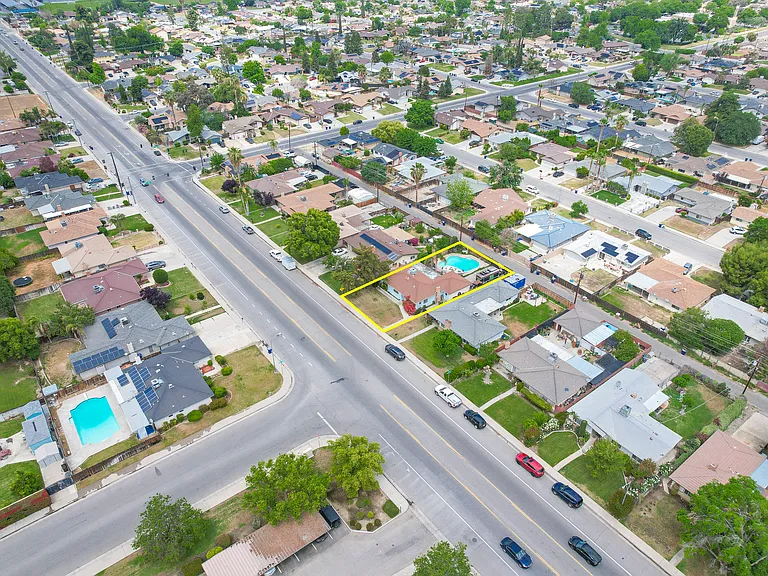 3520 Planz Rd — Photo 36