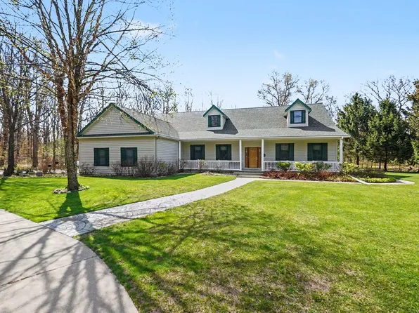 1290 W Echo Dr, White Cloud, MI 49349