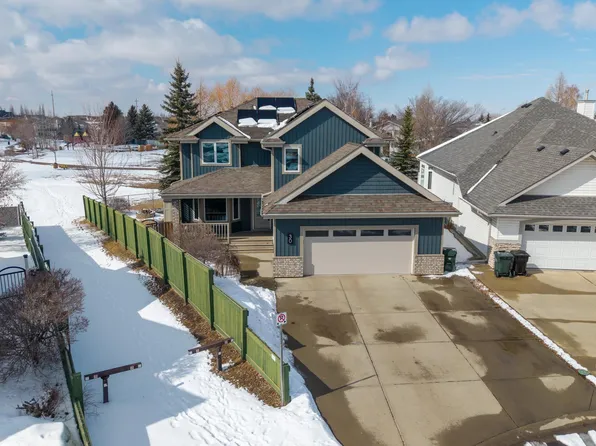 30 Carson Ct, Strathcona County, AB T8H 2G6
