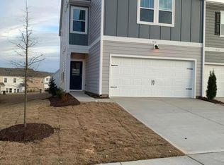 913 Clearhaven Ln, Fuquay Varina, NC 27526