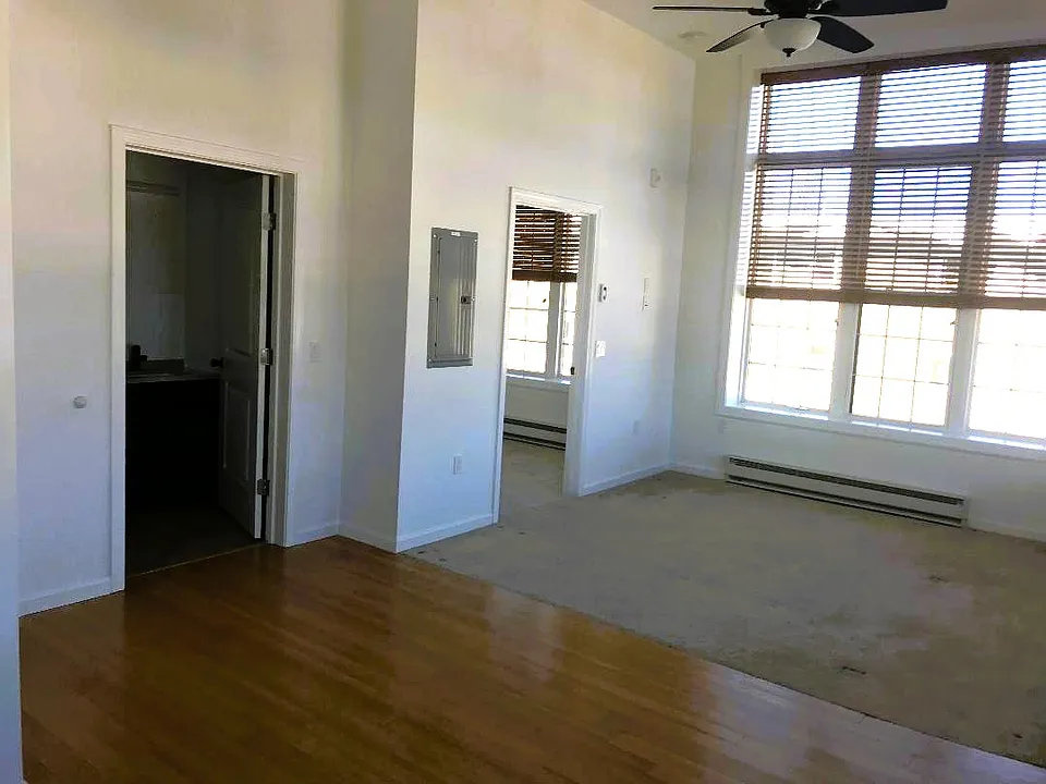 8 Grove St #7