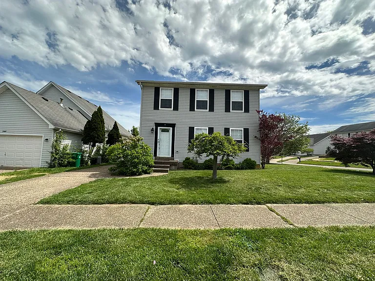 3929 Pinoak View Ct — Photo 1