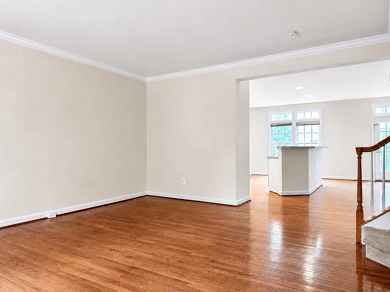 43061 Golf View Dr — Photo 2