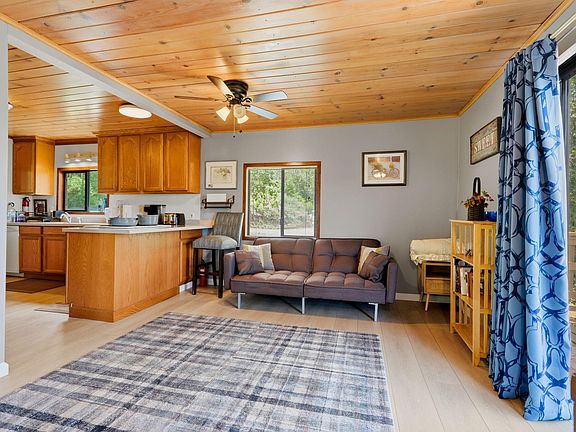 2nd image of 53237 Hogback Drive