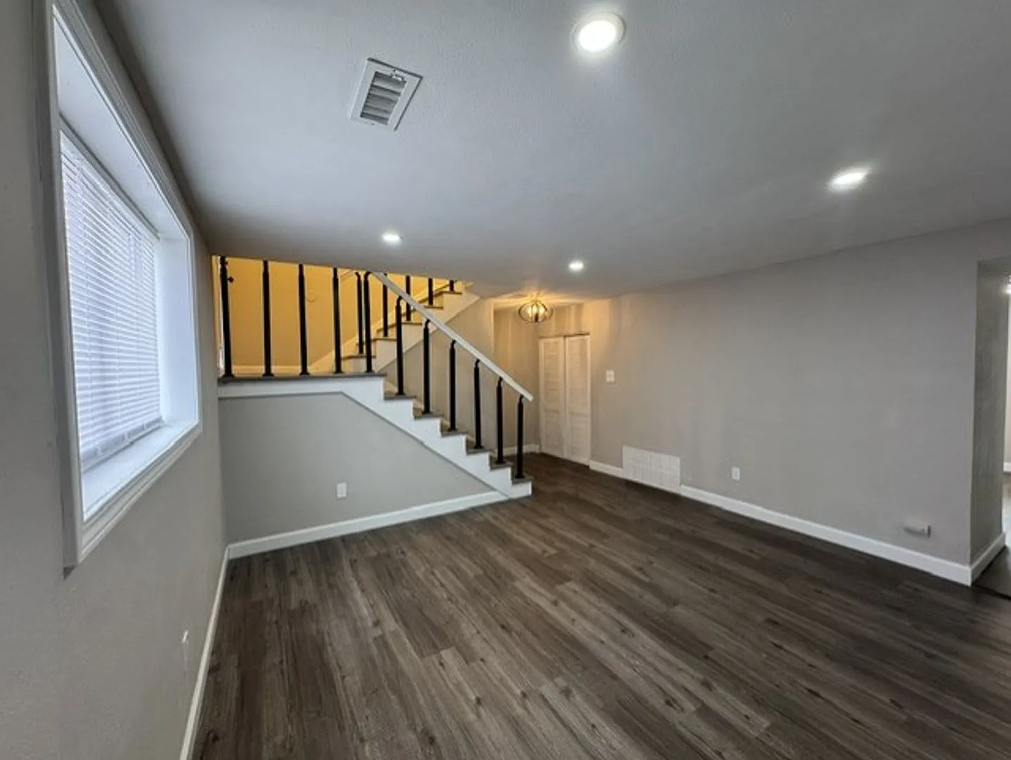 421 Joseph Drive — Photo 3