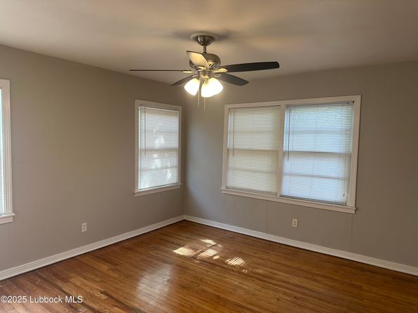 4008 32nd St, Lubbock, TX 79410