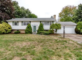 15 Oak St, Avon, MA 02322
