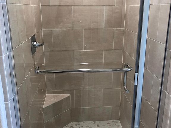 4th image of 21052 Cornerstone Dr