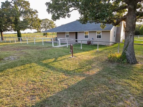 35786 E 134th Rd, Maud, OK 74854