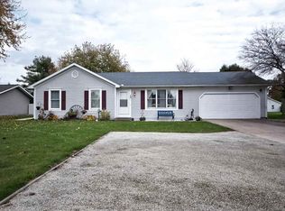 66084 Grasslands Ln, Goshen, IN 46526