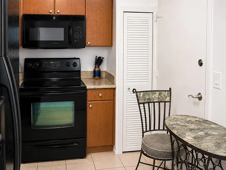 1900 S Ocean Blvd #5V — Photo 9