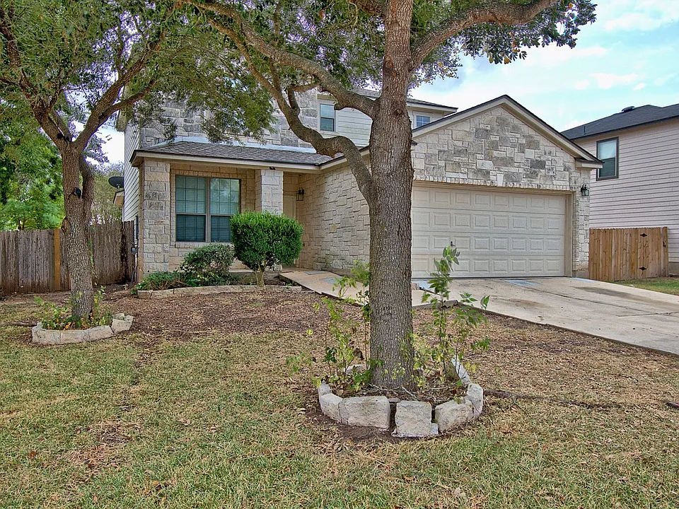 711 Abundance Ln