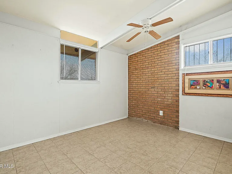 5505 Martin Ln — Photo 15