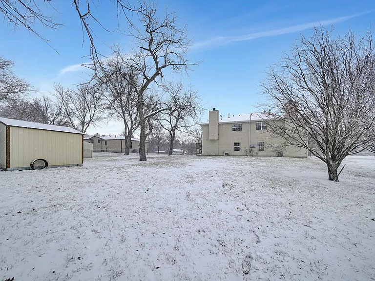 8823 Lincoln St #1 — Photo 27