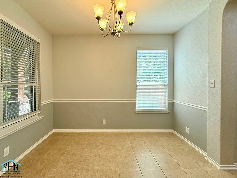 13714 Altamirano — Photo 4