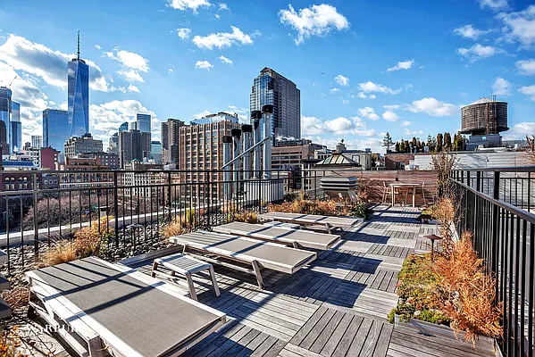 Rented by Warburg | media 25