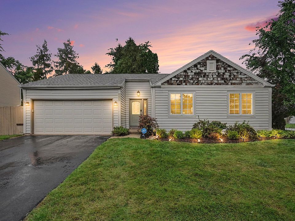 1st image of 1070 Chelsea Ln