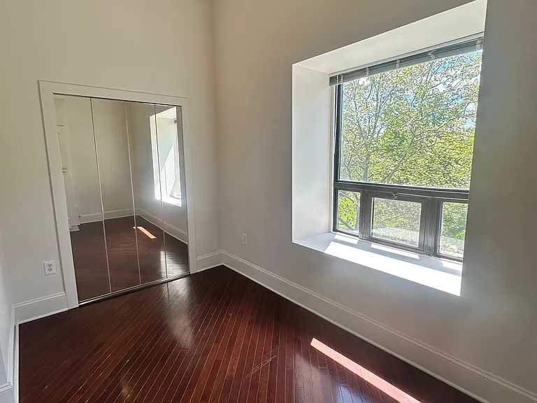 3984 Commonwealth St — Photo 22