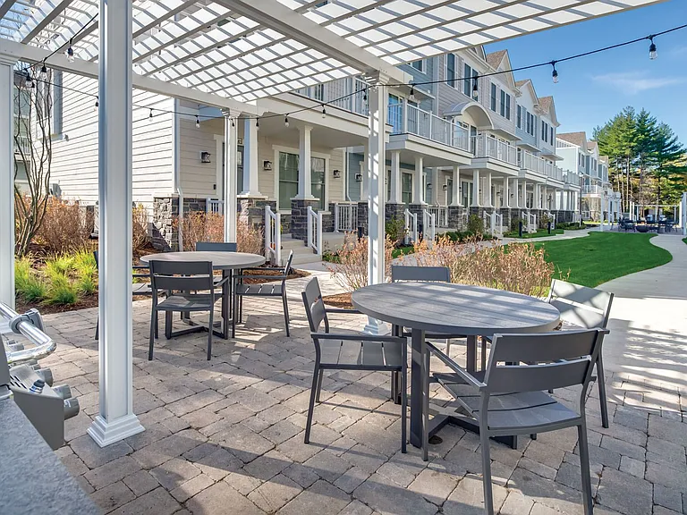 Eldridge Townhomes — Photo 40