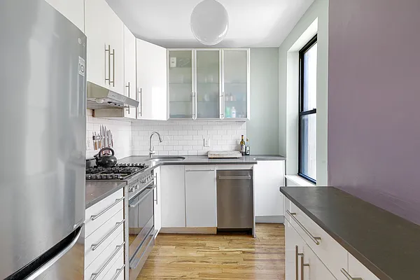 Sold by Compass | media 3