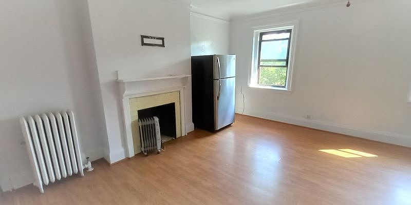 1st image of 219 W 139th St #6