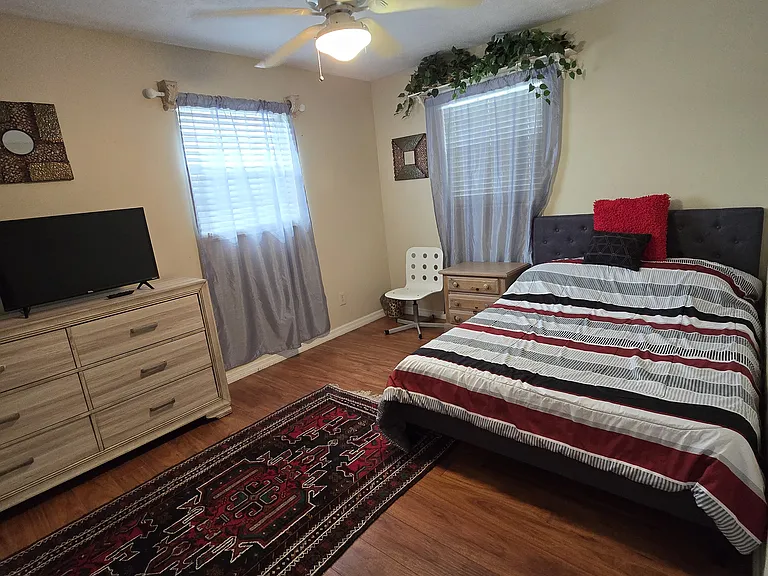 507 Brantwood Ct — Photo 4