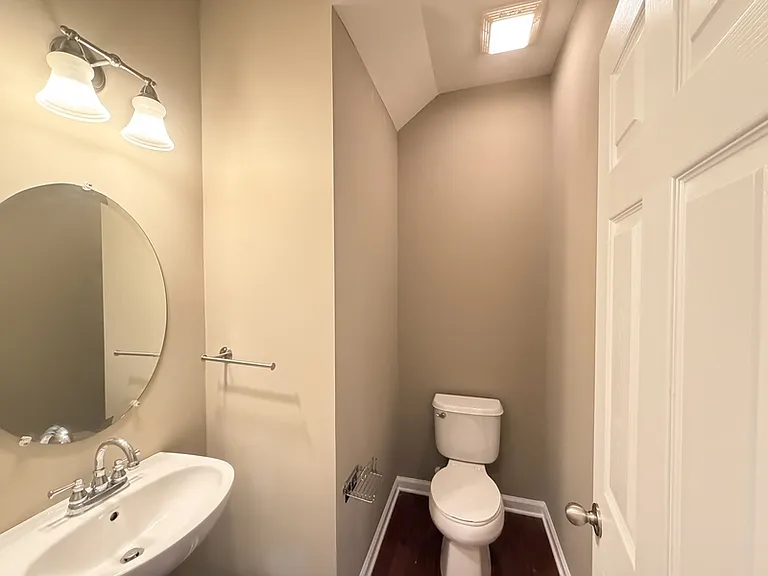 3329 Fernview Dr — Photo 3
