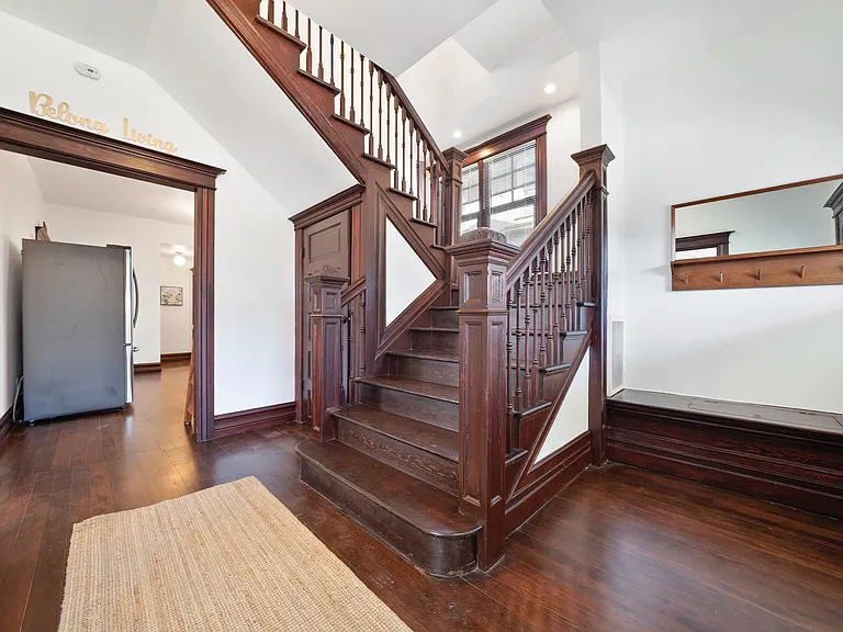 749 Columbia Ave — Photo 10
